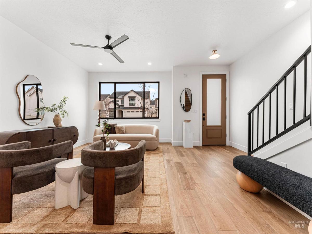 MLS #98981273 image #0