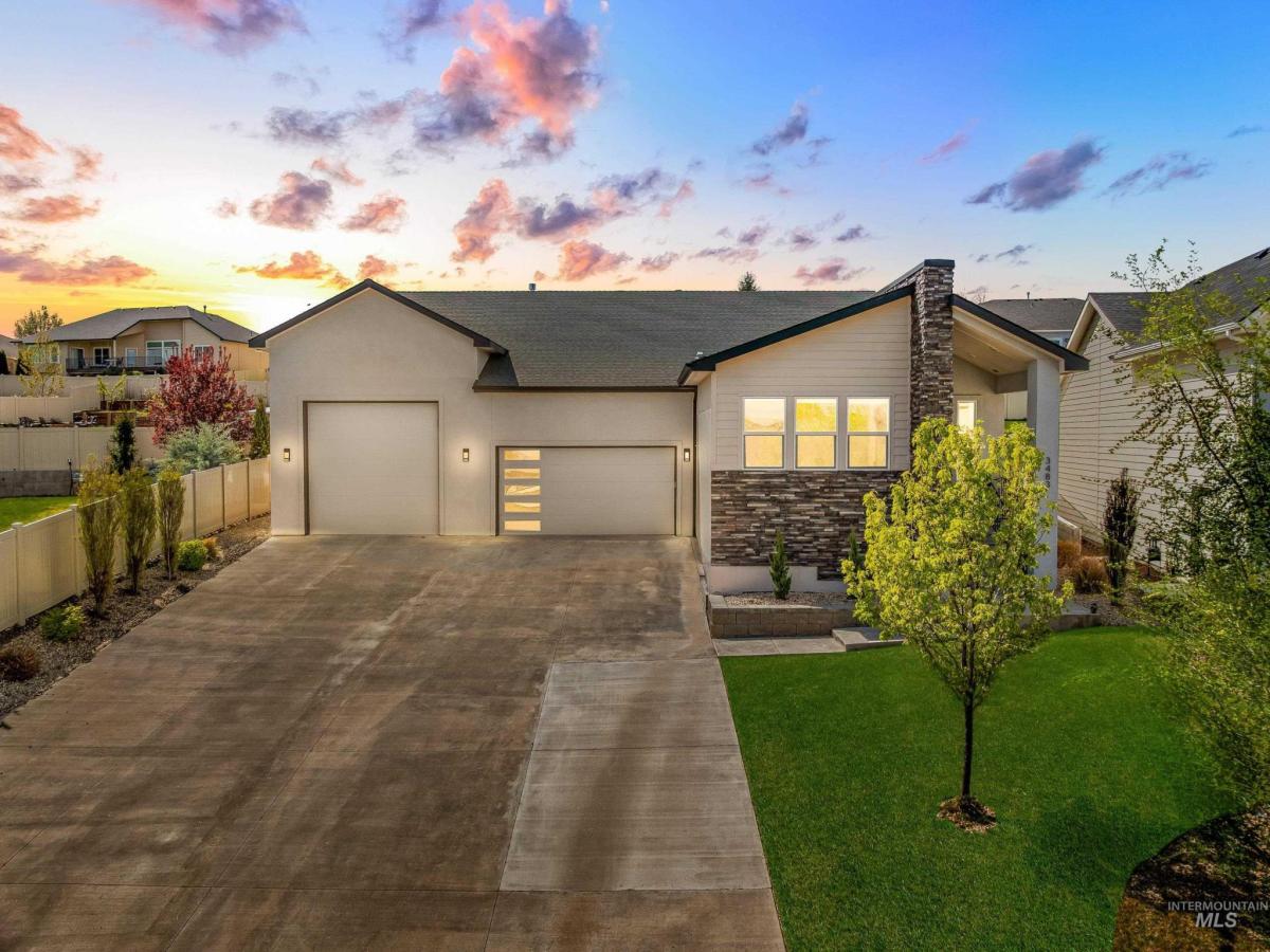 MLS #98981301 image #0