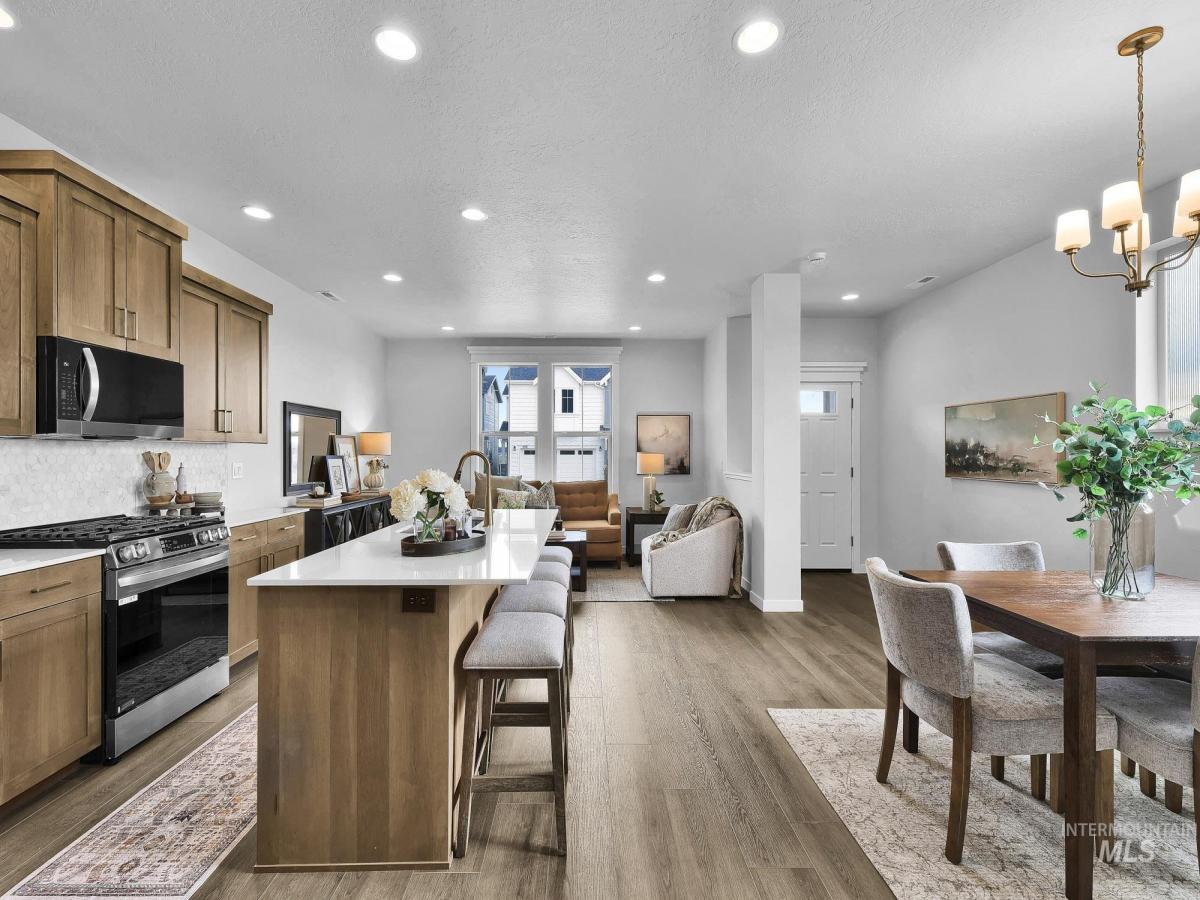 MLS #98981432 image #0