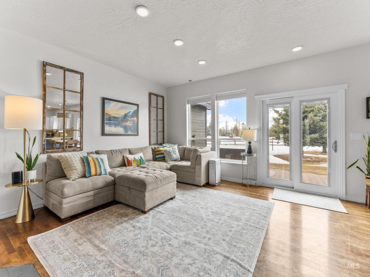 MLS #98981725 image #0