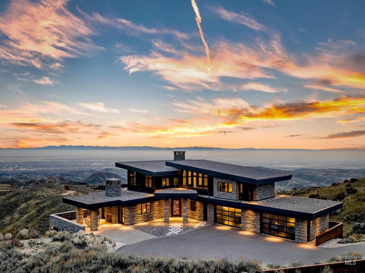 MLS #98981802 image #0