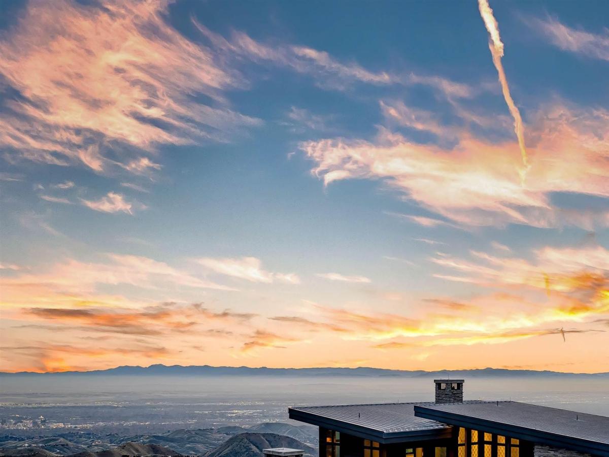 MLS #98981802 image #0