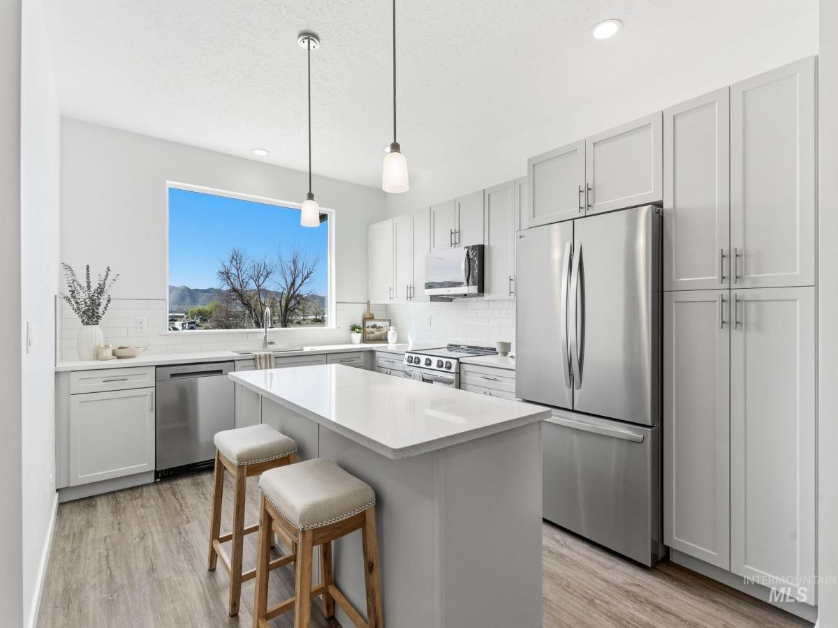 MLS #98981816 image #0