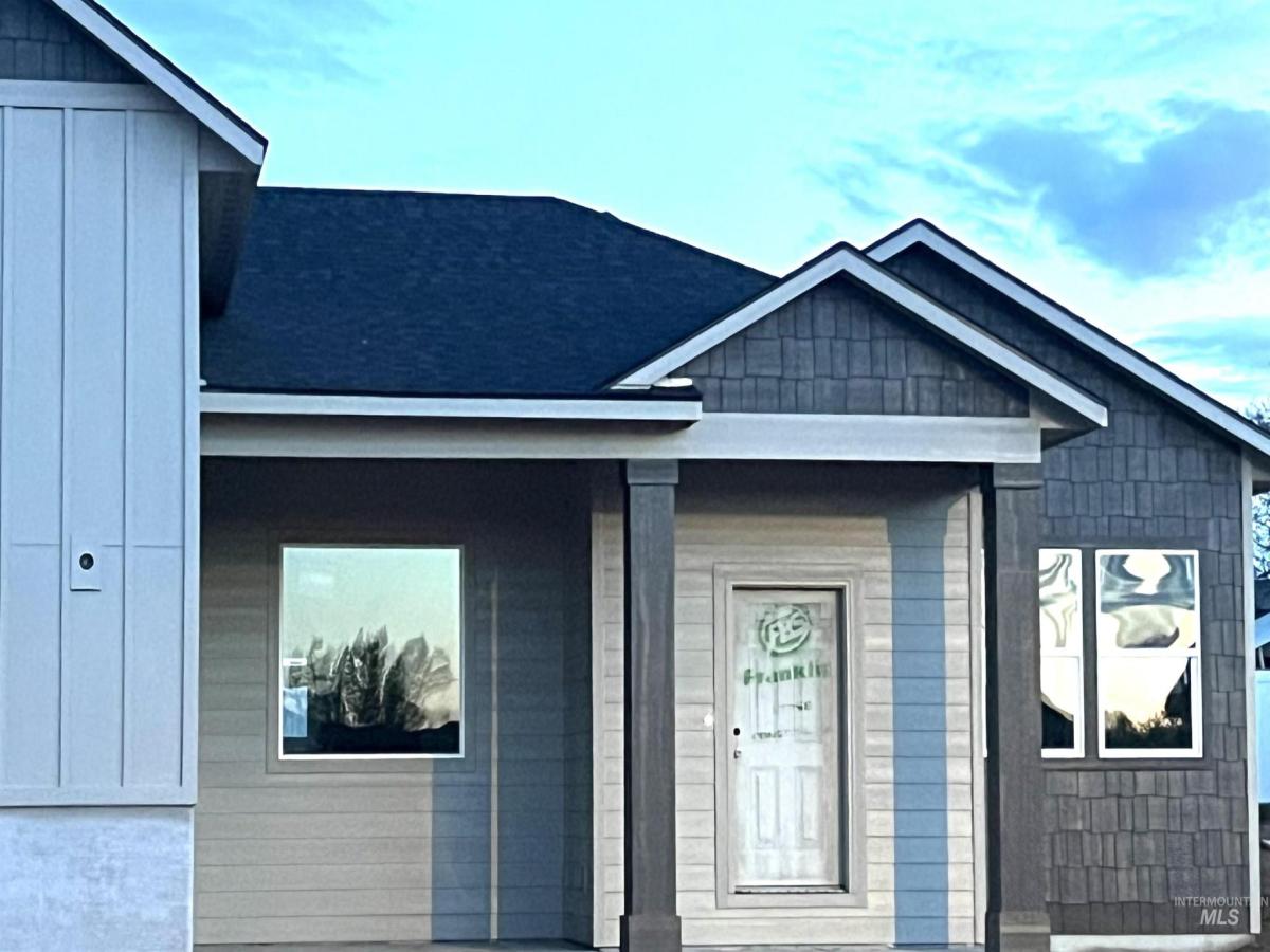 MLS #98982035 image #0