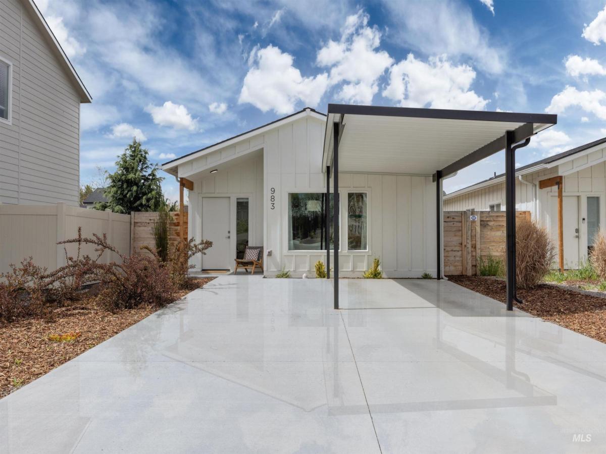 MLS #98982082 image #0