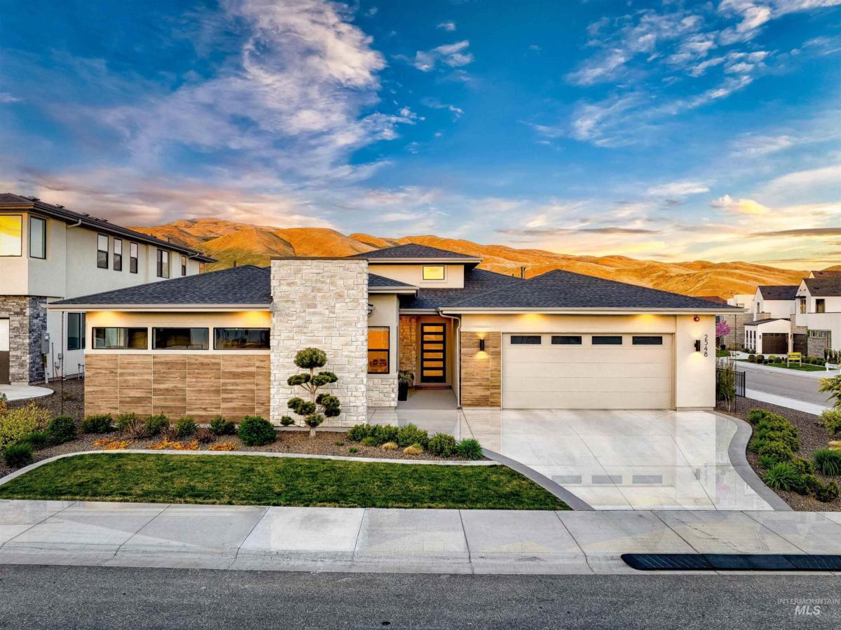 MLS #98982317 image #0