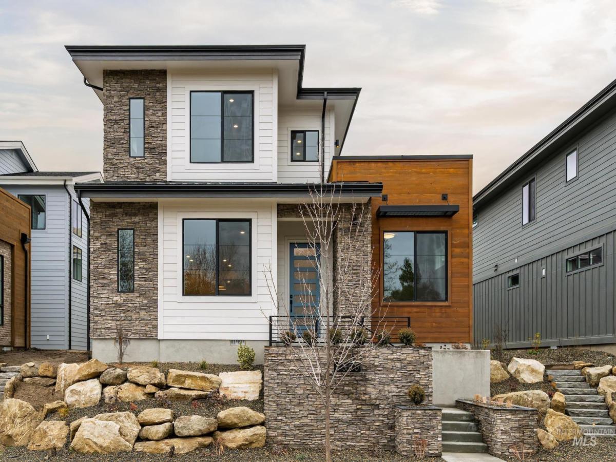 MLS #98982373 image #0