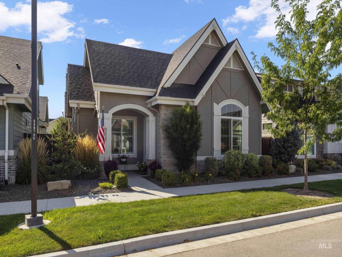 MLS #98982612 image #0