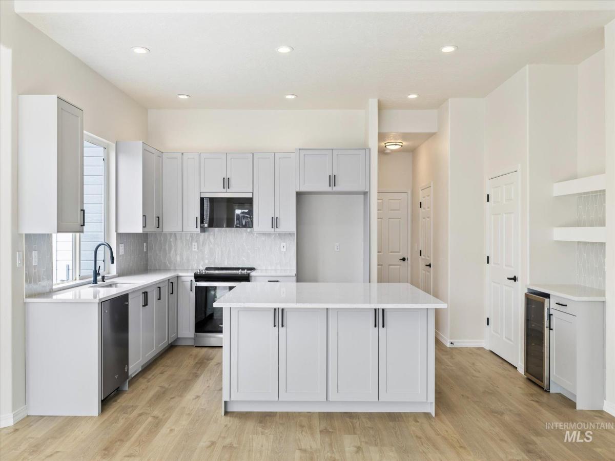 MLS #98982966 image #0