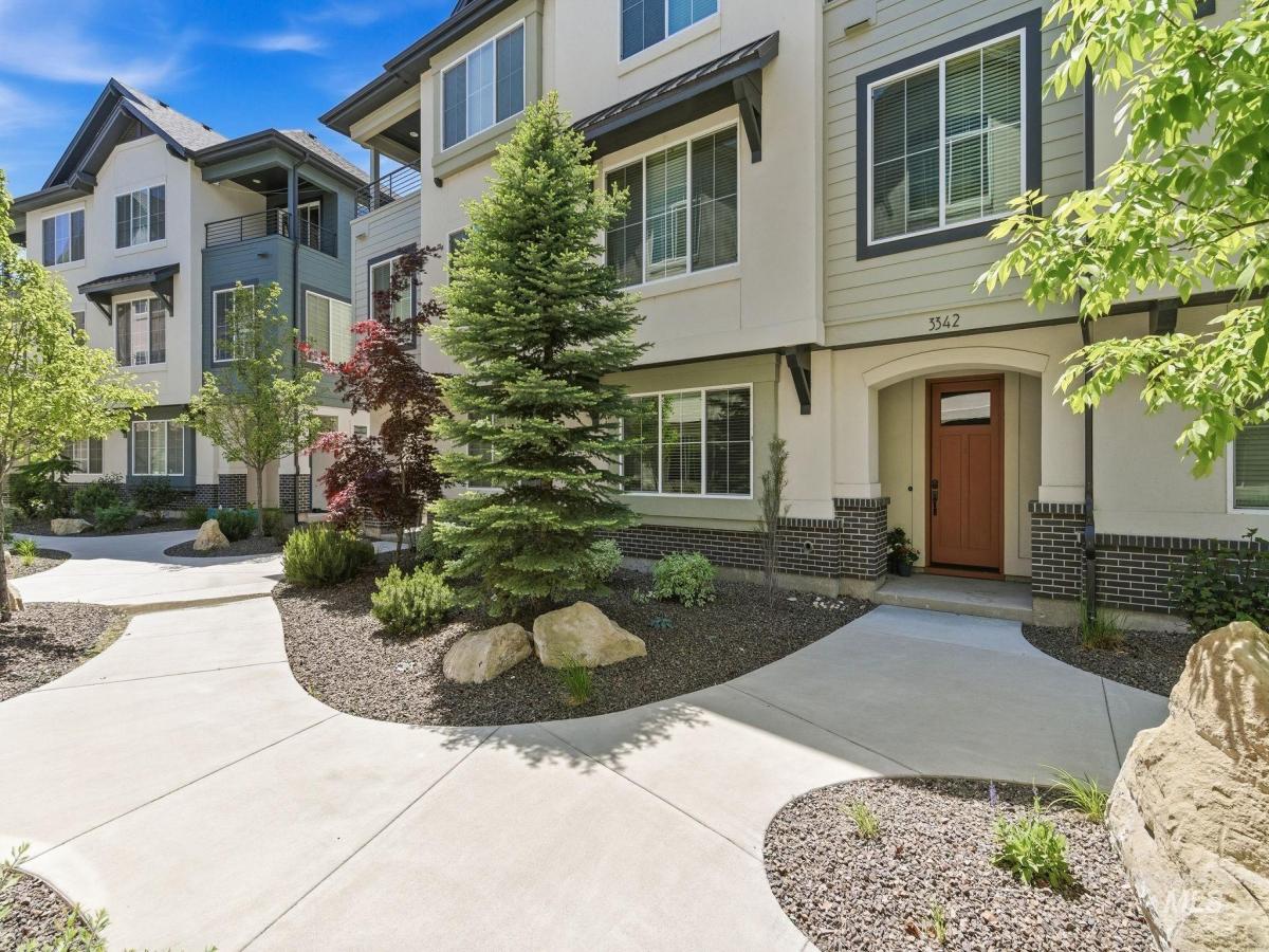 MLS #98986250 image #0