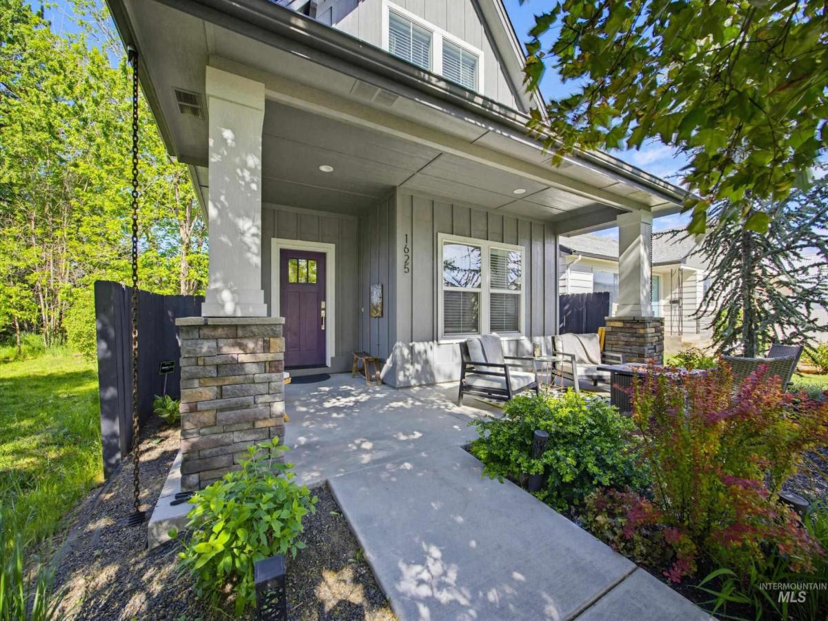 MLS #98989115 image #0