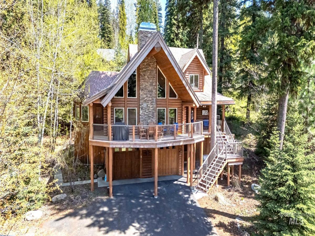 MLS #98989302 image #0