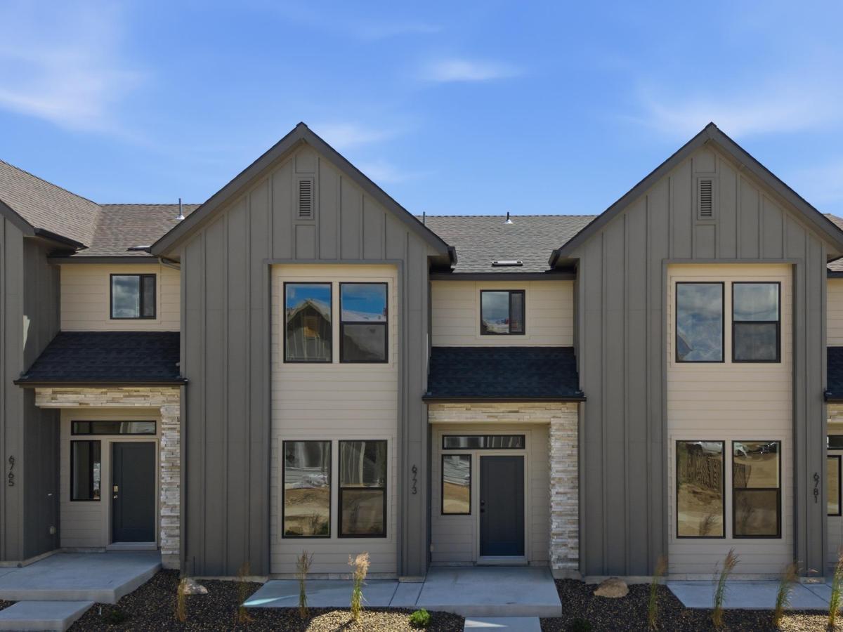 MLS #98989372 image #0