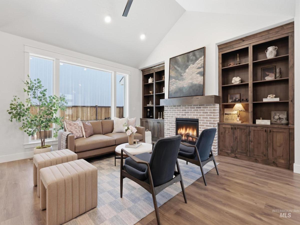 MLS #98989440 image #0
