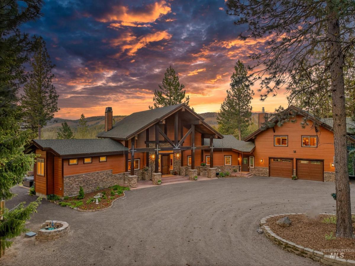 MLS #98989702 image #0