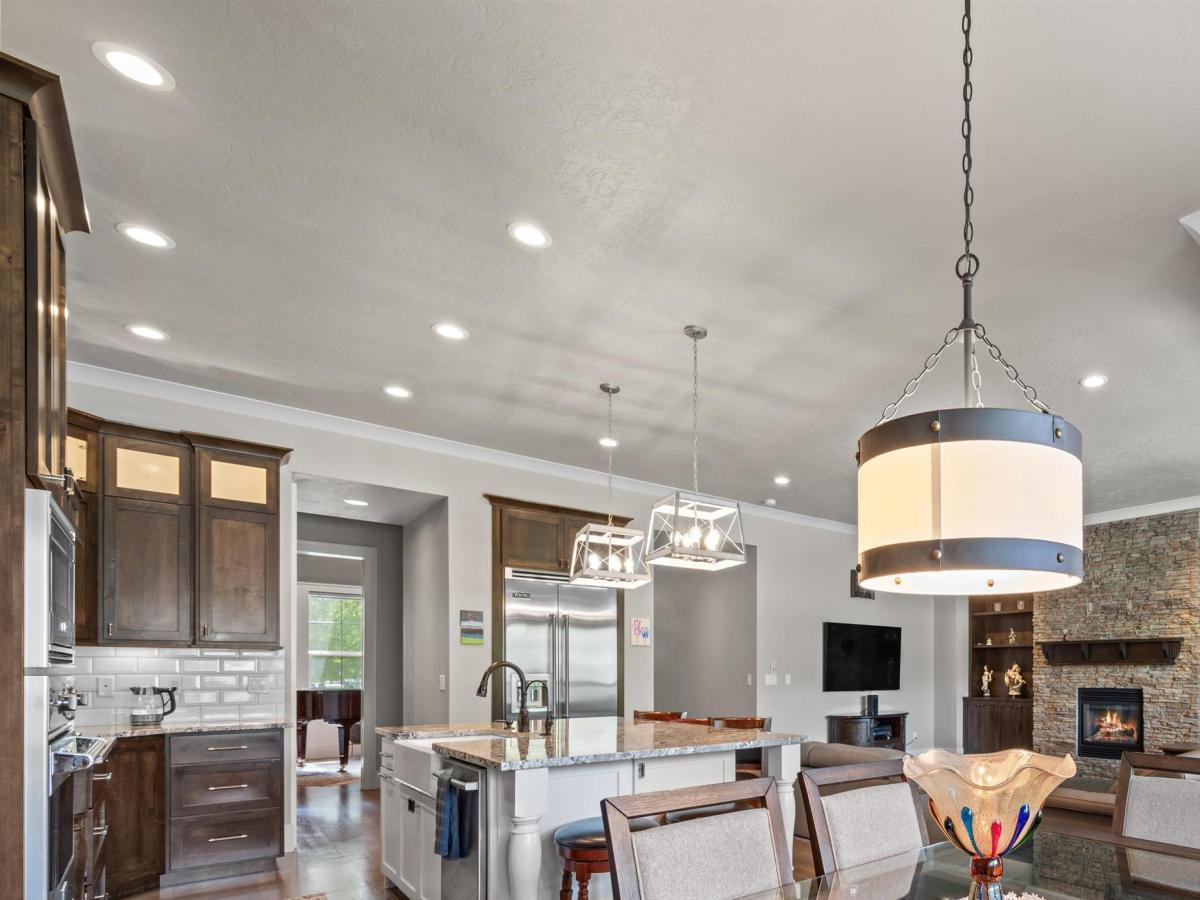 MLS #98989807 image #0