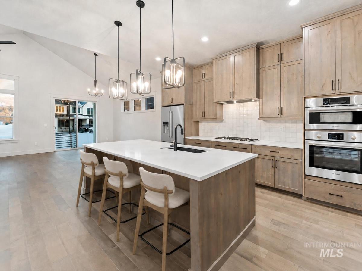 MLS #98990185 image #0