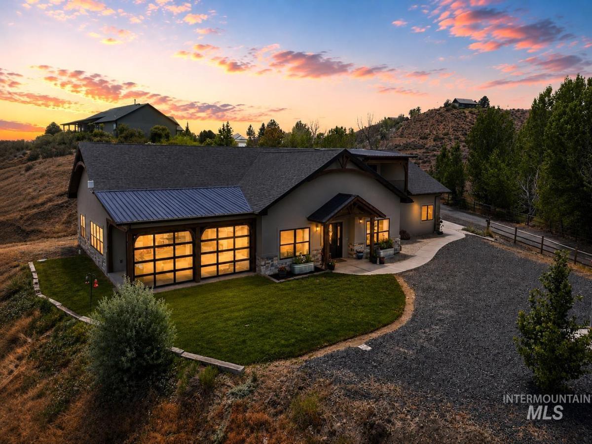 MLS #98990545 image #0