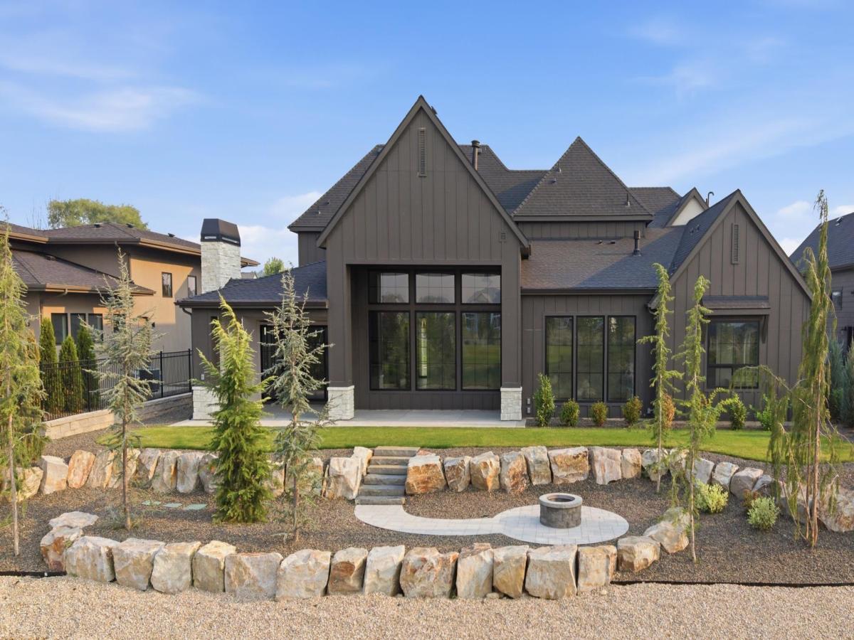 MLS #98991342 image #0