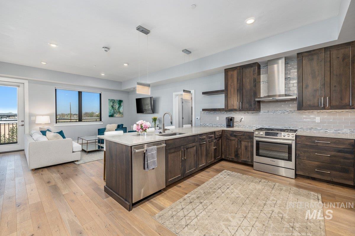 MLS #98991643 image #0