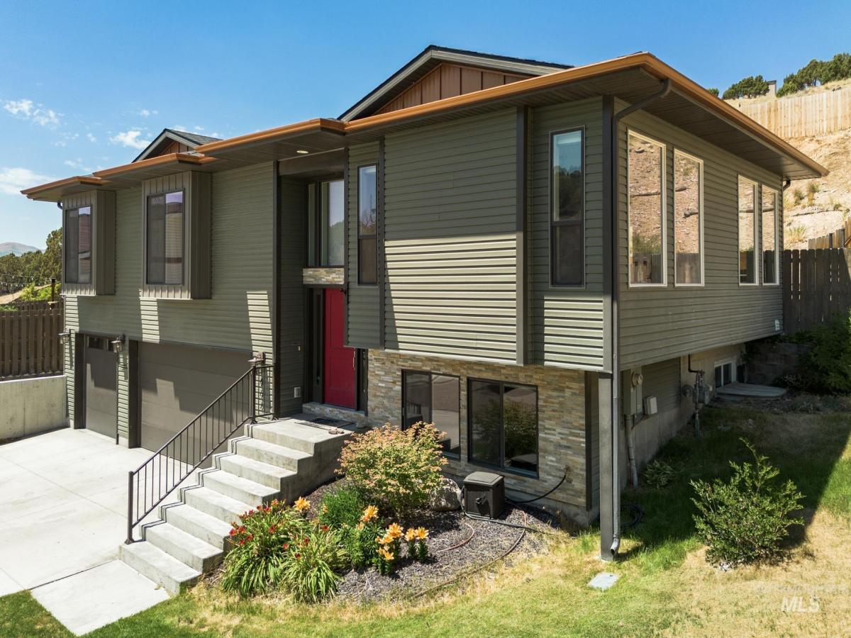 MLS #98991927 image #0