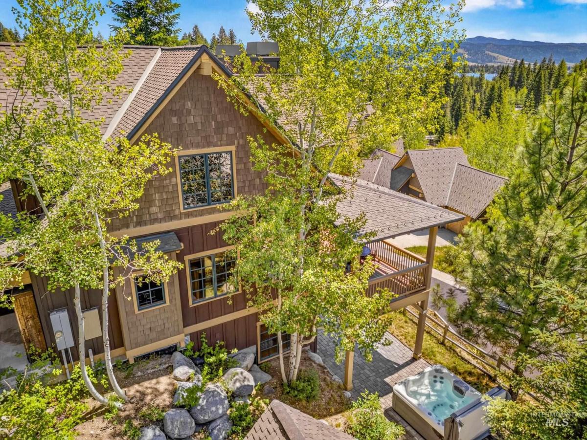 MLS #98993017 image #0
