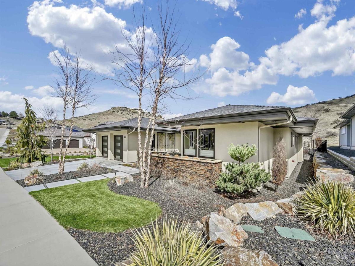 MLS #98993450 image #0
