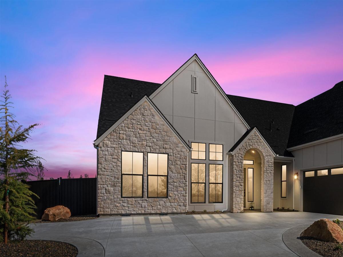 MLS #98993584 image #0