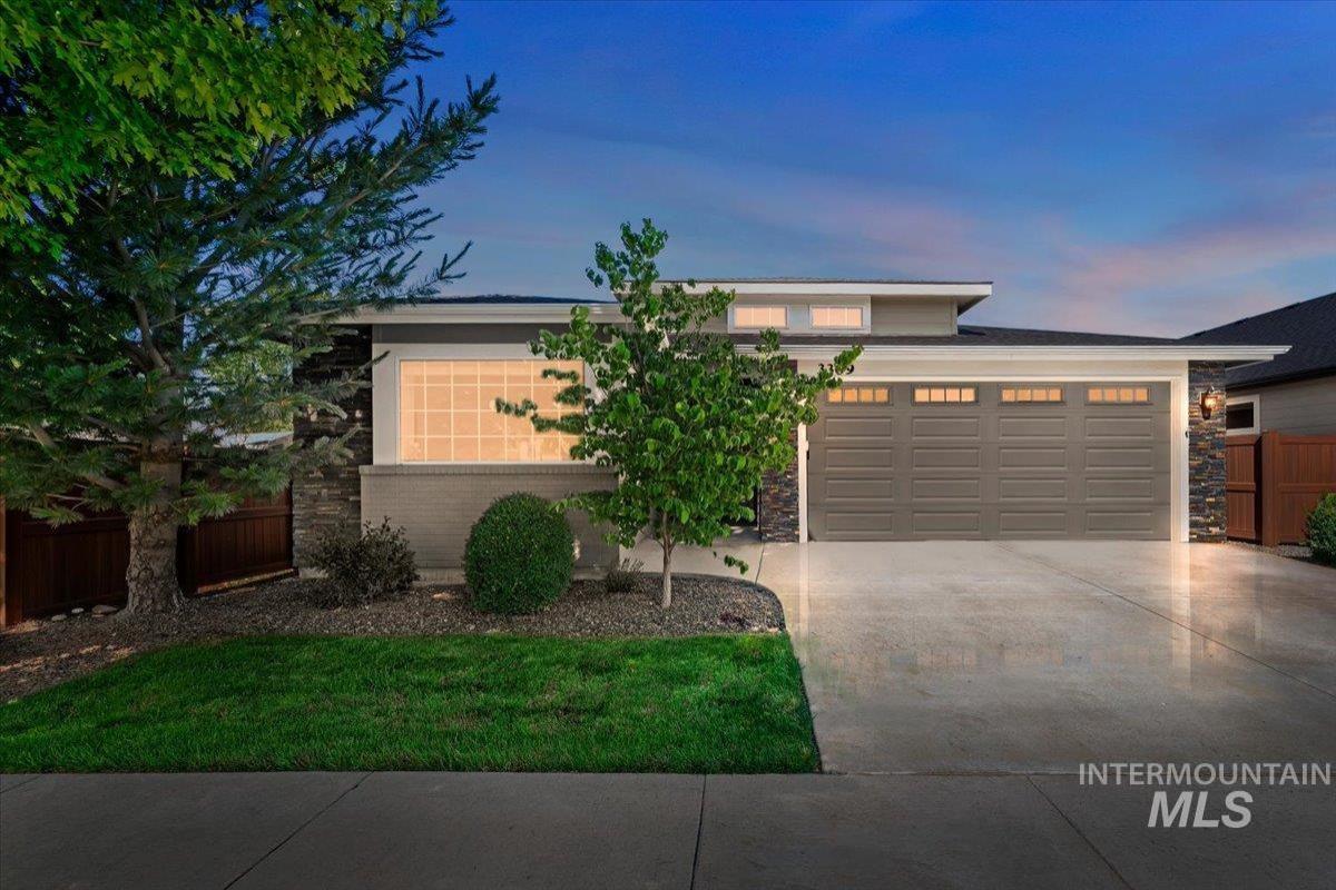 MLS #98994358 image #0