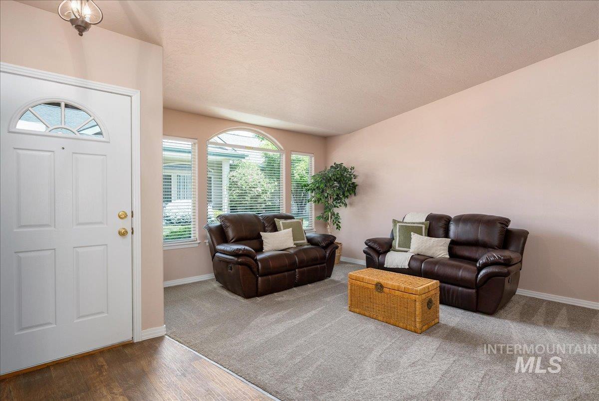 MLS #98994627 image #0