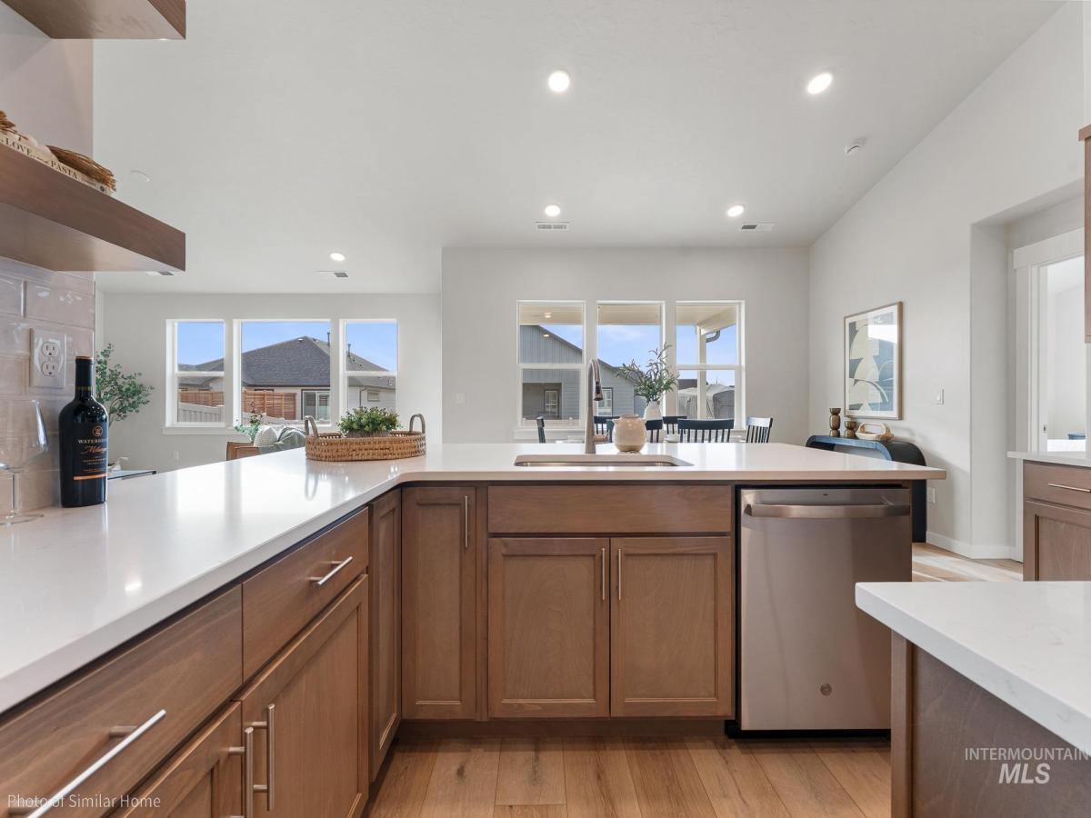 MLS #98995307 image #0