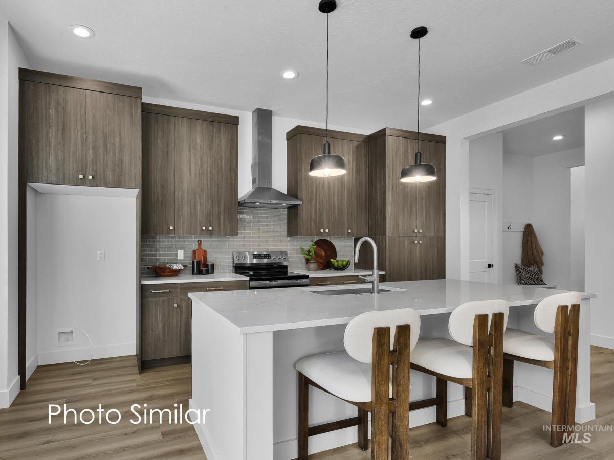 MLS #98995393 image #0