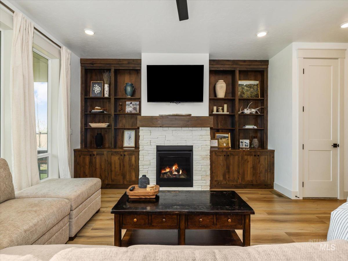 MLS #98995465 image #0
