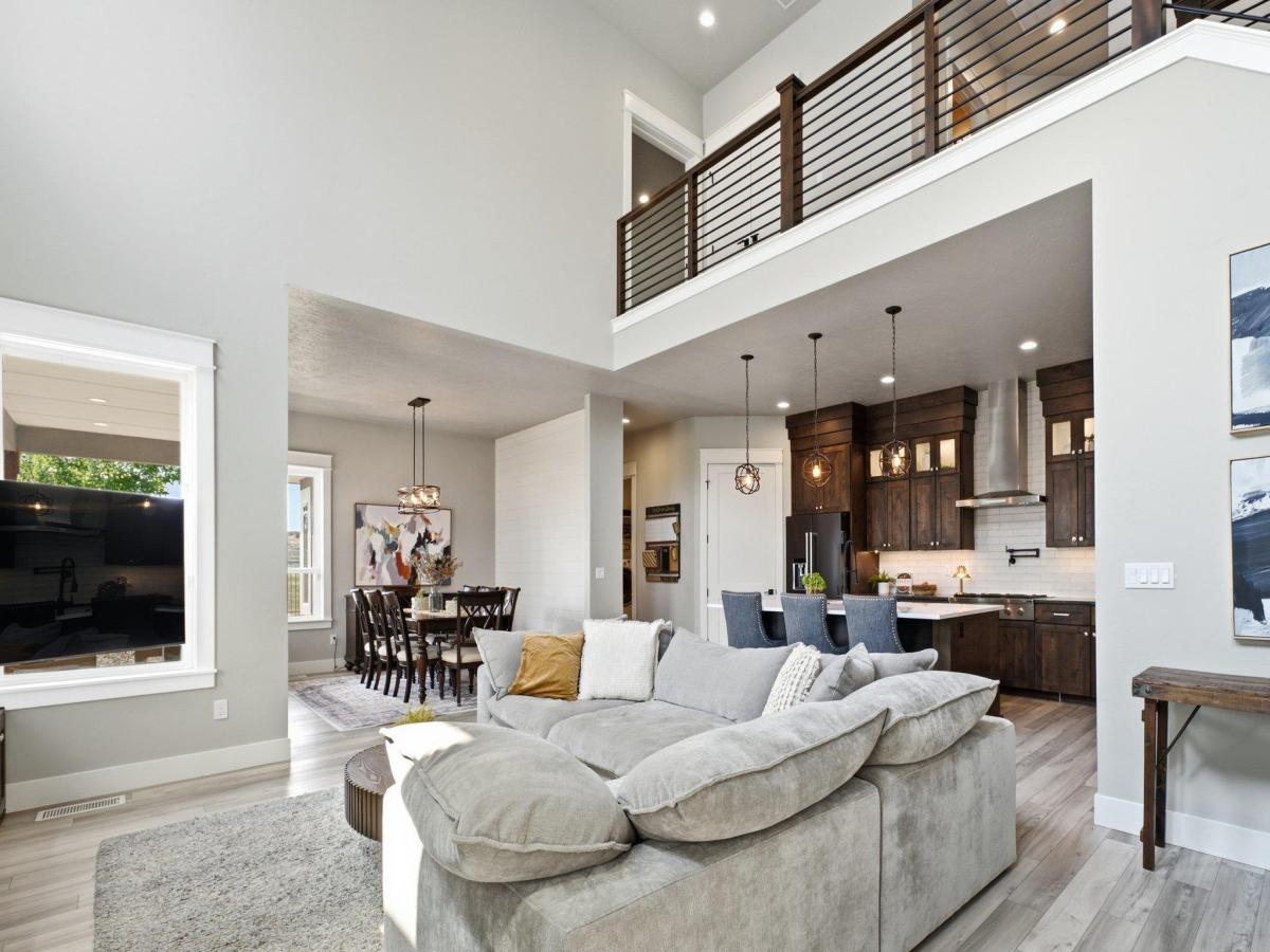 MLS #98995749 image #0
