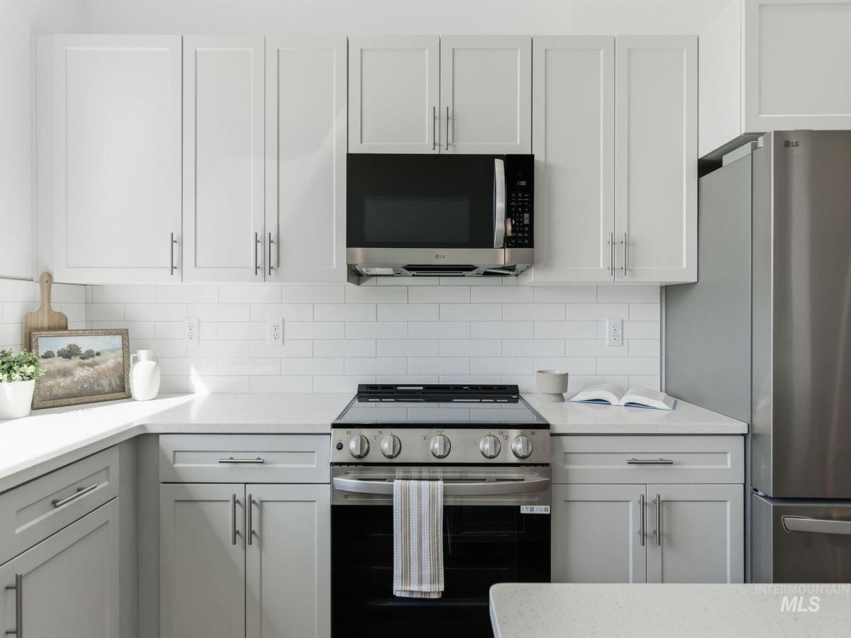 MLS #98995883 image #0