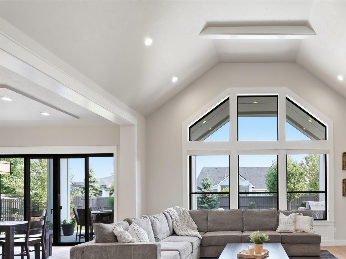 MLS #98995992 image #0