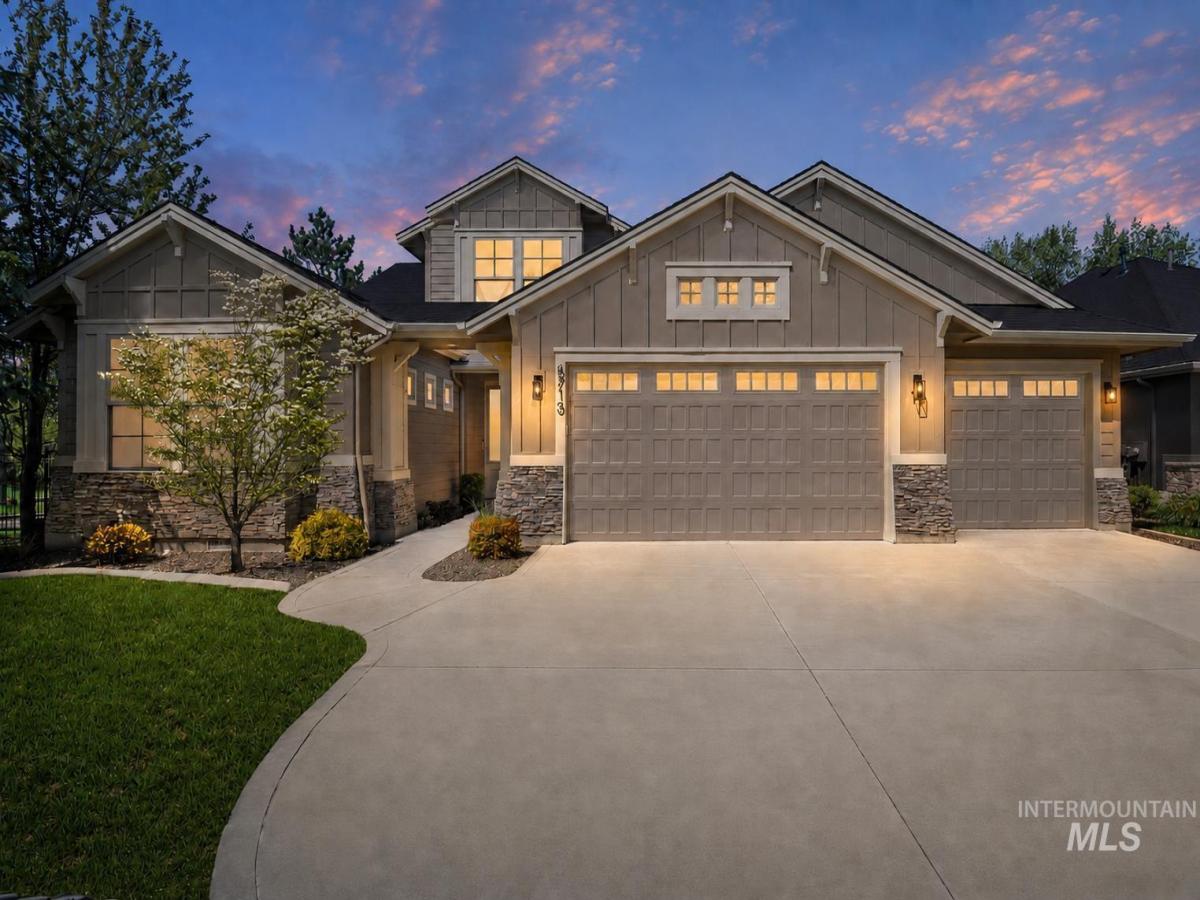 MLS #98996032 image #0