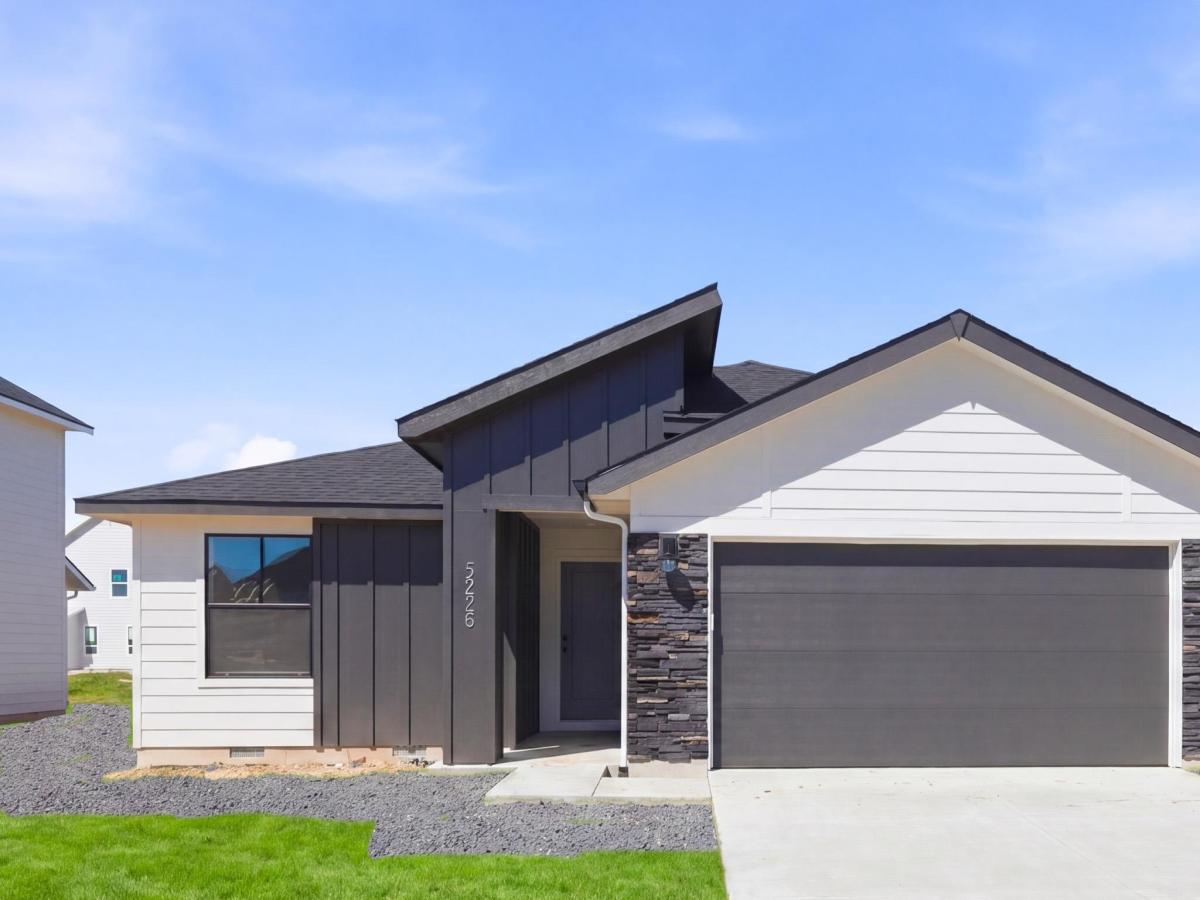 MLS #98996102 image #0