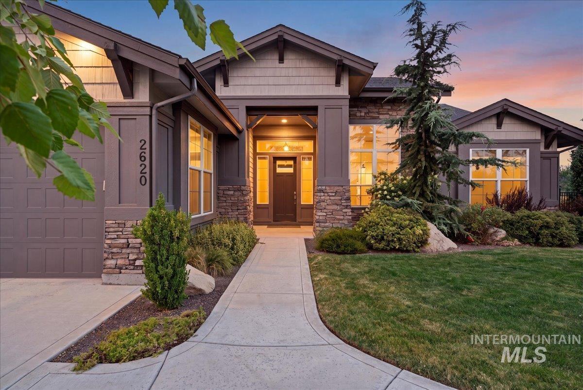 MLS #98996302 image #0