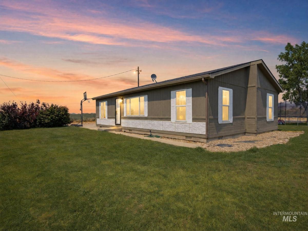 MLS #98996602 image #0