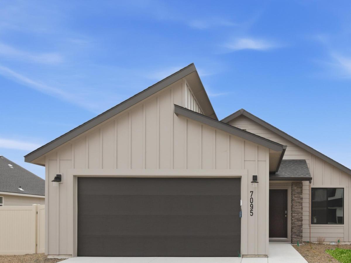 MLS #98997022 image #0