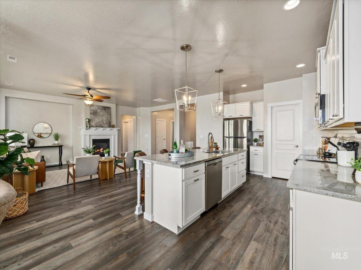 MLS #98998466 image #0