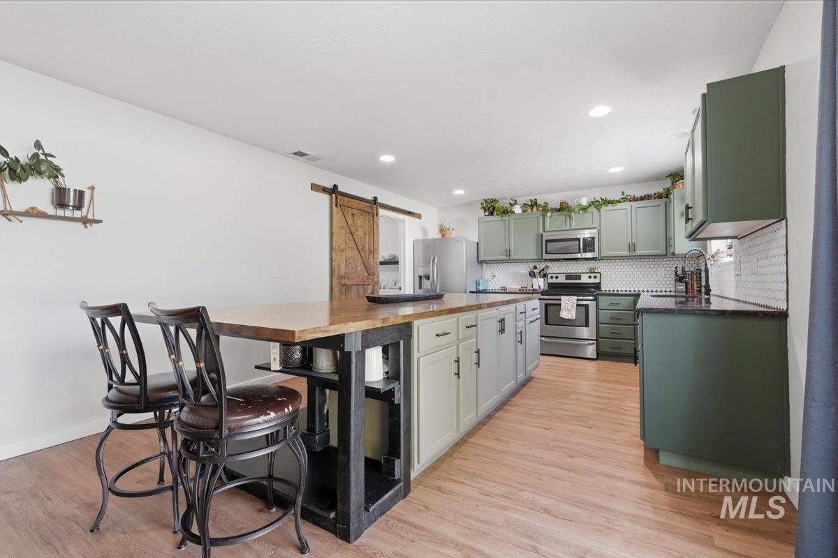 MLS #98999119 image #0