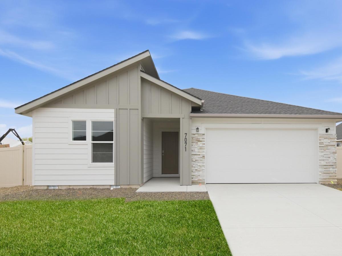 MLS #98999155 image #0
