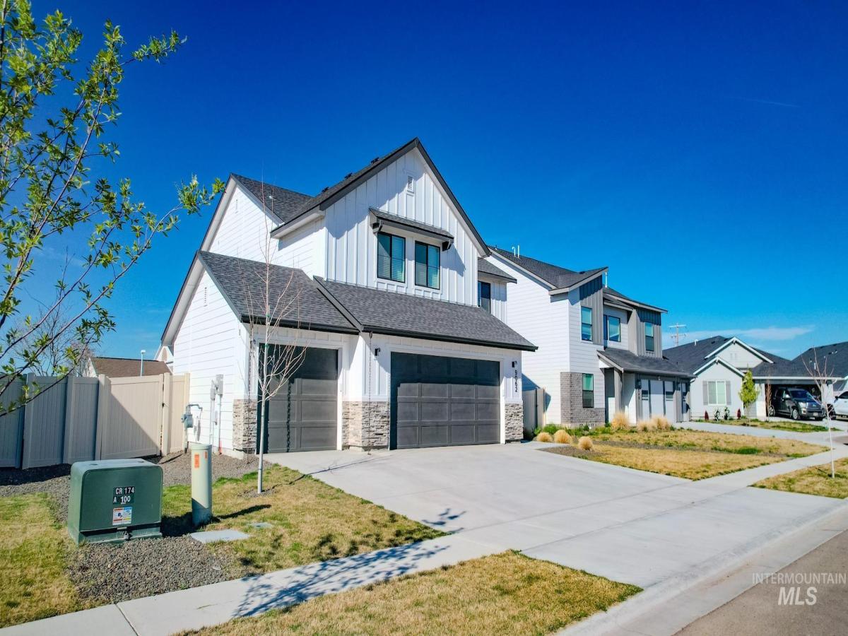MLS #98999445 image #0