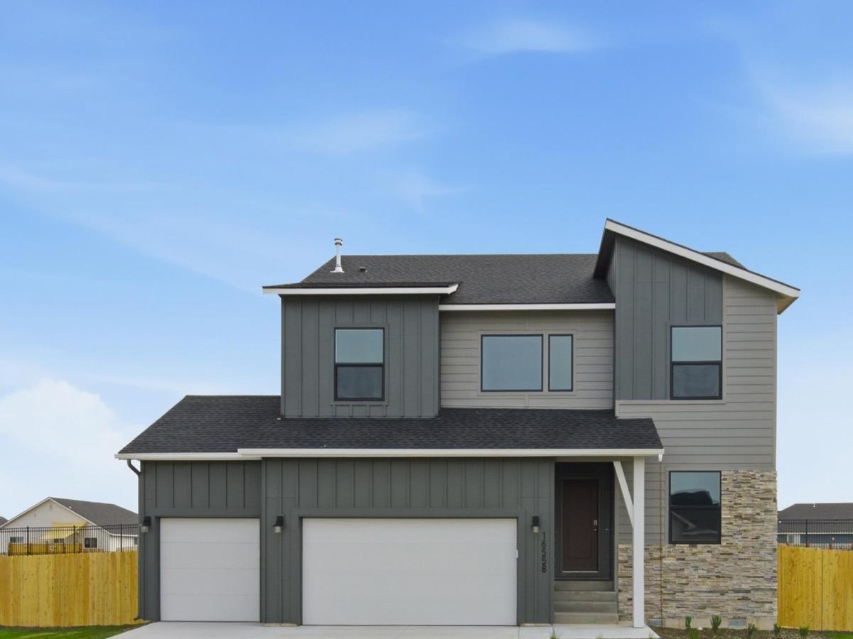 MLS #99002815 image #0