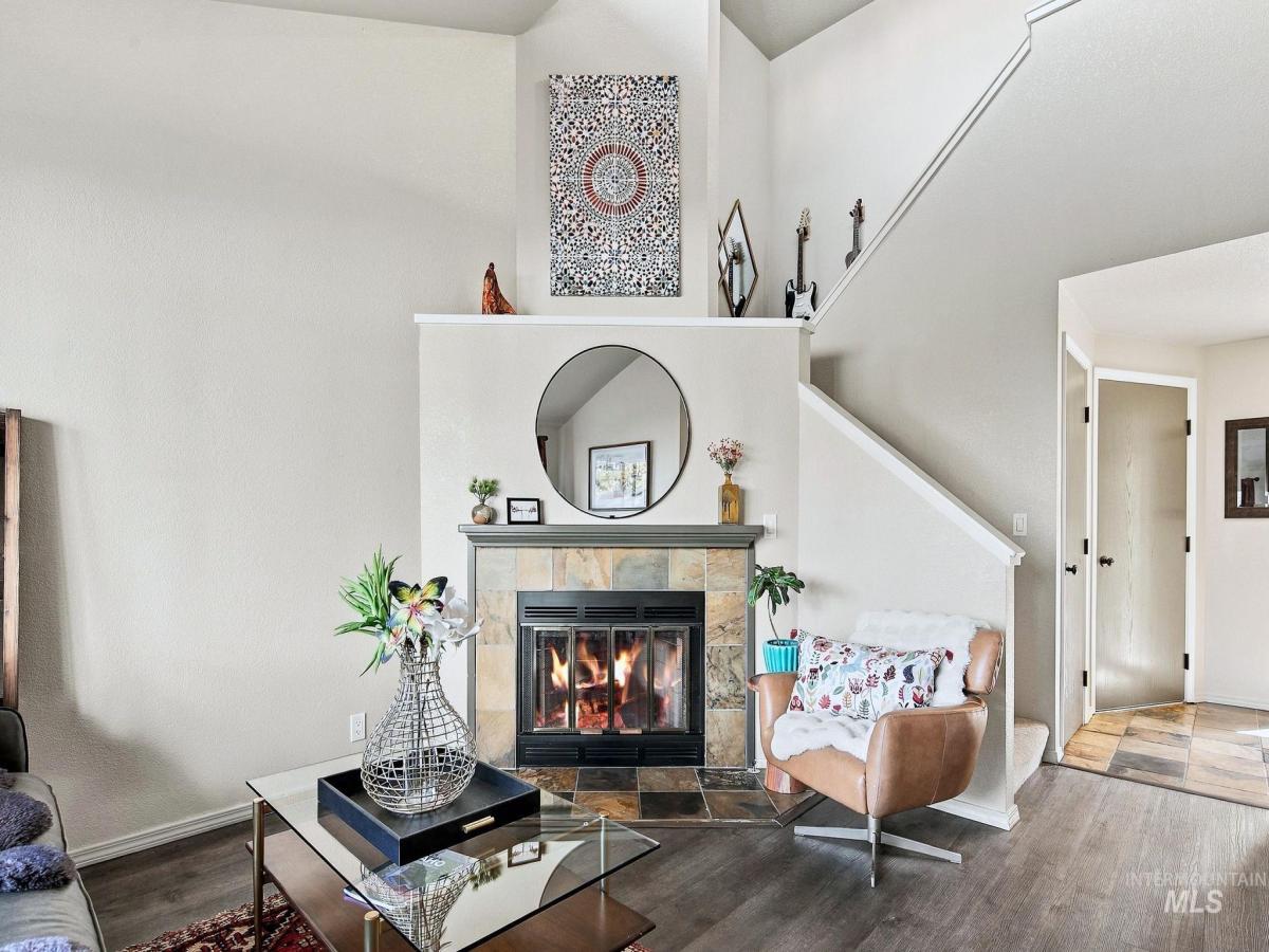 MLS #99002948 image #0